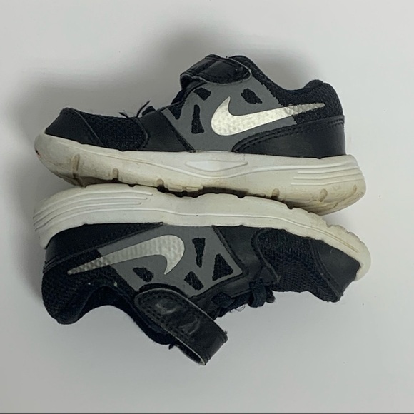 Nike Downshifter | Infant Size 7C | Black/Gray Baby Sneakers Shoes - Picture 7 of 9